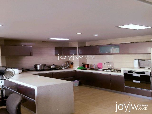 德雅花园带电梯 精装修 年底放价原228，现一口价191.8