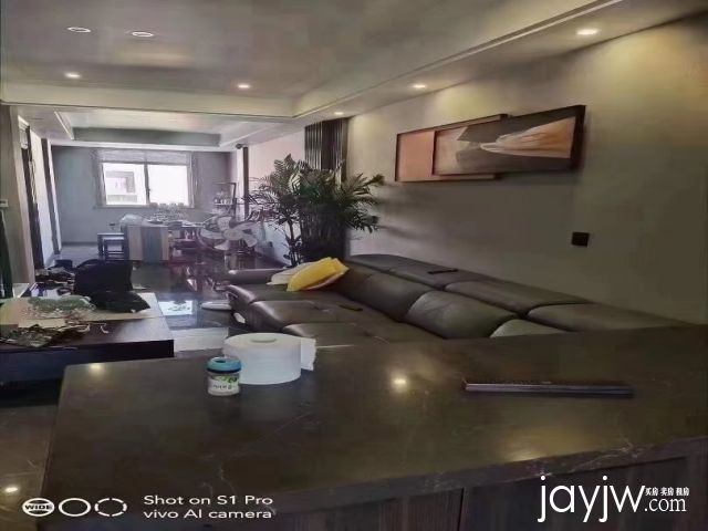 兴浦小区，6+1跃层，全新豪华精装修，结婚精选！手续齐全