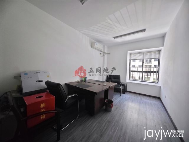 御景华庭   138.8万 可以拿下2套办公楼  证件齐全 可贷款按揭  诚心出