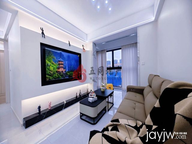 御珑景园低层 精装修  东边套 120平 115万拎包入住 证件齐全  看房方便-