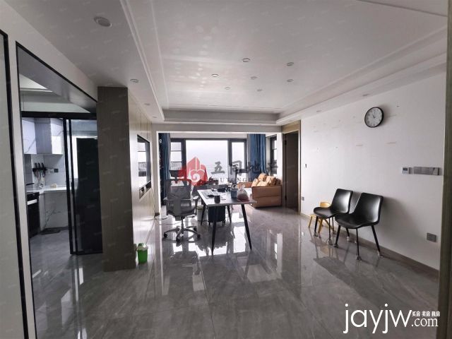 新渡大厦 证件齐全 一中四小学区房 精装修随时装修  高层108万 合适约看-